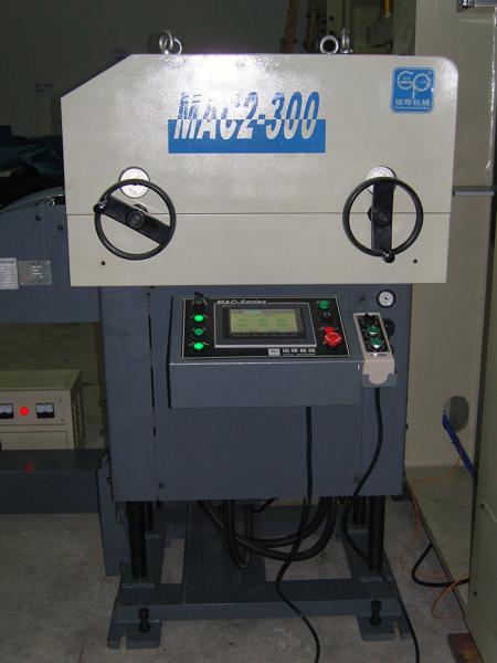 Metal Strip Feeding Punch Roller Feeder Electronic Parts Processing Stamping