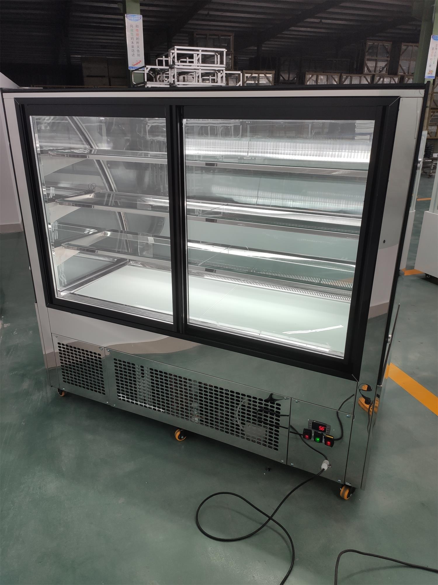 Изогнутый Refrigerated витринный шкаф пекарни используя компрессор Secop