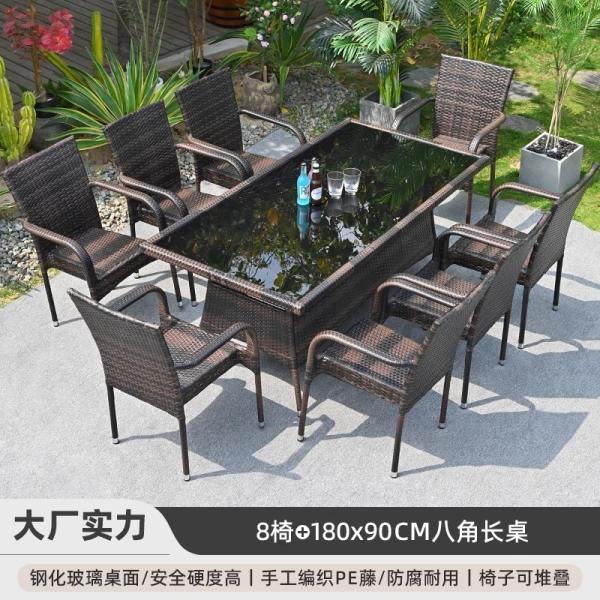Ensemble de meubles d'extérieur en rotin, imperméable, résistant aux UV, avec table et chaises en osier pour jardin, terrasse, cour et locations de vacances