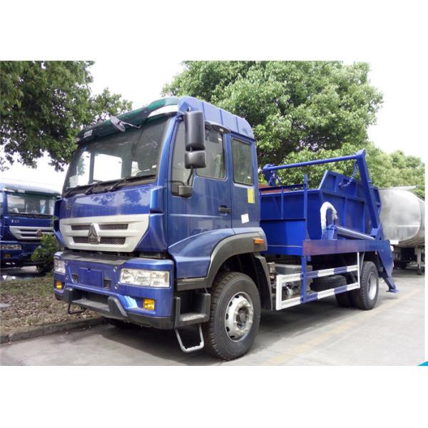 SINOTRUK HOWO 4X2 5CBM Swing Arm Garbage Truck For Urban Garbage Clean Up