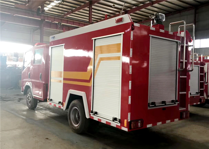 Тележка спасения огня RHD Sinotruk HOWO 4X2 с двигателем YUCHAI