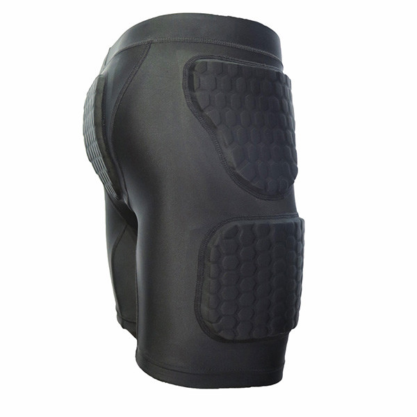 Широким шорты обжатия диапазона проложенные баскетболом, шорты обжатия людей бежать