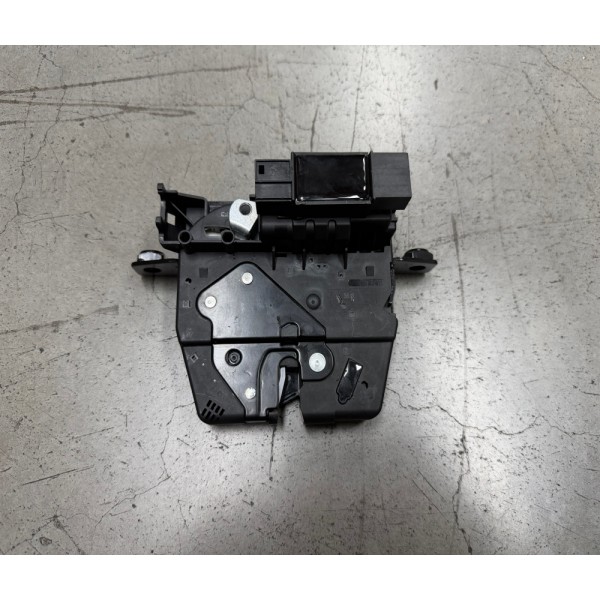 Classic High-quality 7 Series F01 F02 F04 LCI Rear Luggage Compartment Lock Blocks Naturally Aspirated Engine for BMW