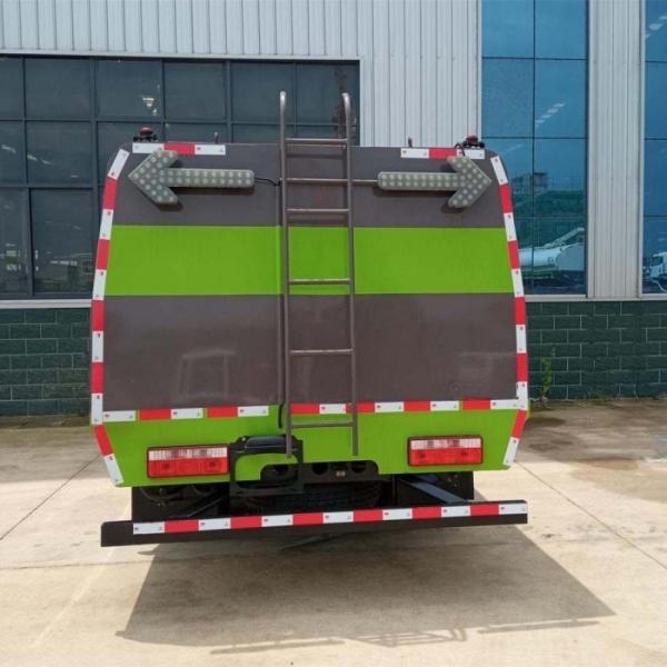 7.3TONS 2100L 2.1m3 Guardrail Cleaning Truck With Two Way Cleaning