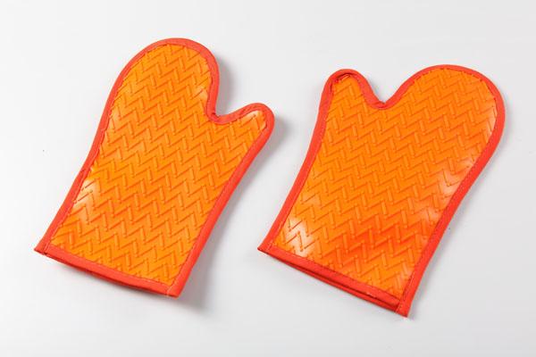 silicone oven mitts/ oven glove OEM offer  sizes:31*18   material:whole silicone