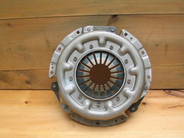 clutch cover < NSC527 > for 1983 to 1992 Nissan trucks