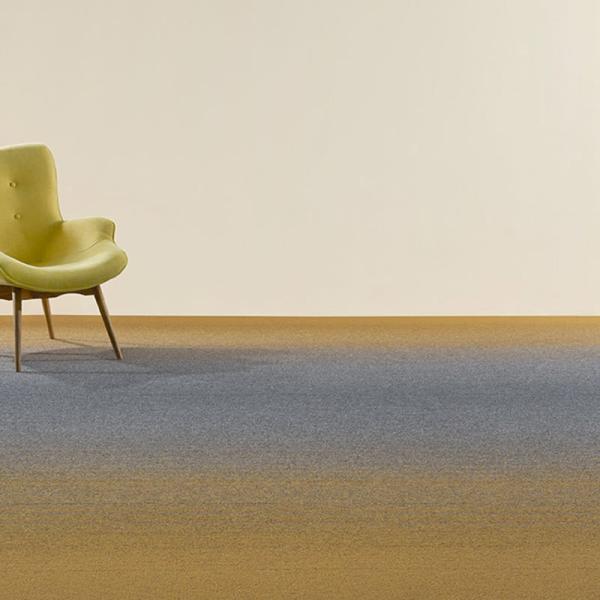 Medium Pile Fireproof Sound Proof Carpet Tiles for Commercial Rooms in Hotels and Homes