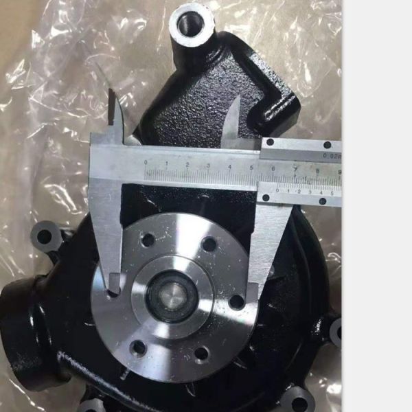 Komatsu WA120 Wheel Loader Water Pump 6206-61-1505 Engine Part Heavy Duty Replacement Supplier