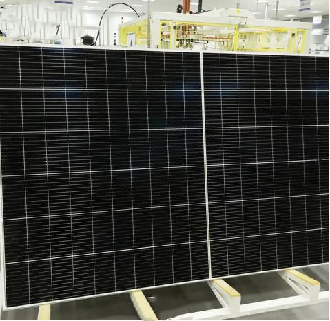 AC 184V-253V Solar Photovoltaic PV Panels Array Multiscene Stable