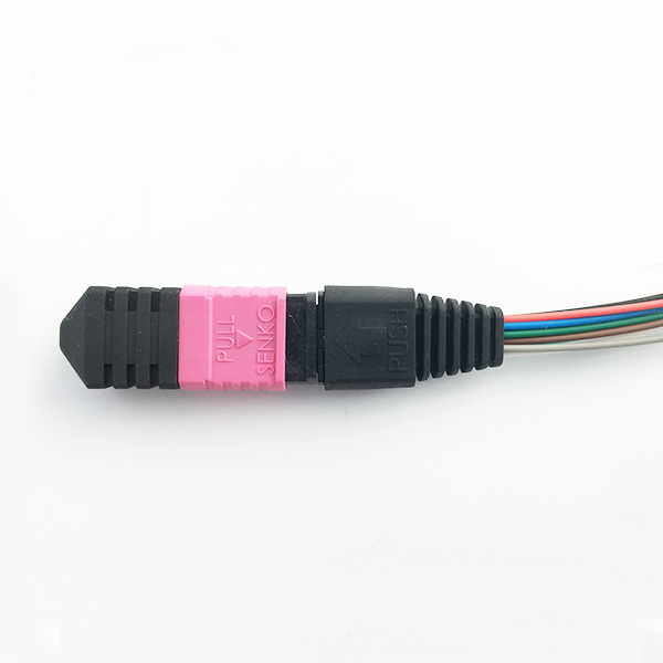 Проламывание 0.9mm OM4 MPO волокна Mtp 12 волокон мультимодное к симплексу LC