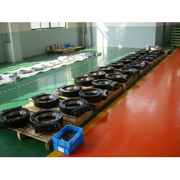 Heavy Duty HSE Series Slewing Ring Bearing Worm Drive For Crane Machinery or Solar Tracker