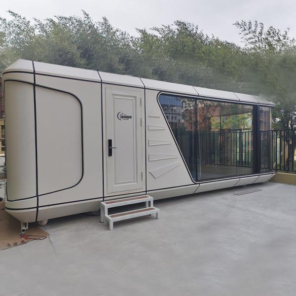 Maison mobile mobile facile à nettoyer fenêtre transparente tout en aluminium capsule spatiale pour vacances en plein air