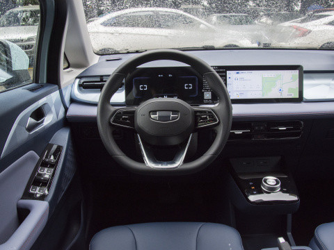 Small SUV ECO Friendly Electric Cars Geely Geometry E 320km 401km 5 Doors 5 Seaters