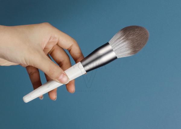 Escova biodegradável do pó da composição da fibra do milho da chegada nova de Vonira com o punho de madeira de Grey Aluminum Ferrule Eco Freindly
