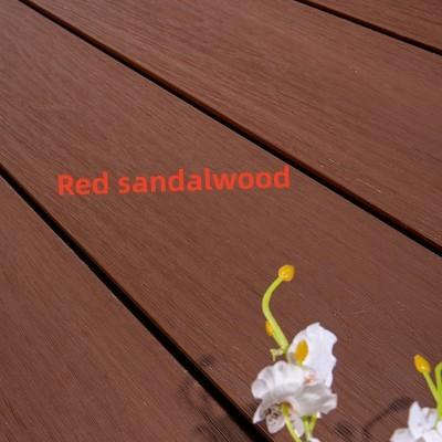 O Decking da extrusão de 138 x de 23mm Uvproof WPC Co reciclou placas de madeira plásticas