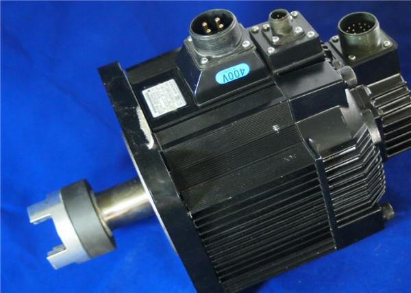 Industrial Yaskawa Electric AC Servo Motor SGMGH 20DCA6H OY 1.8KW 400V