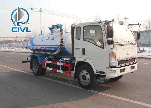 New Vacuum Sewer Cleaning Sewage Suction Truck  SINOTRUK 4x2 10 - 12m3 Color optional