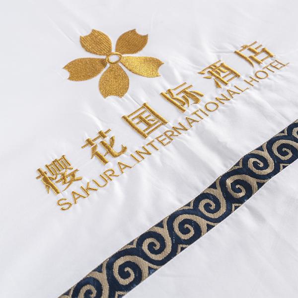 Dobby 100% Cotton Hotel Bedding Sets With Decoration Line