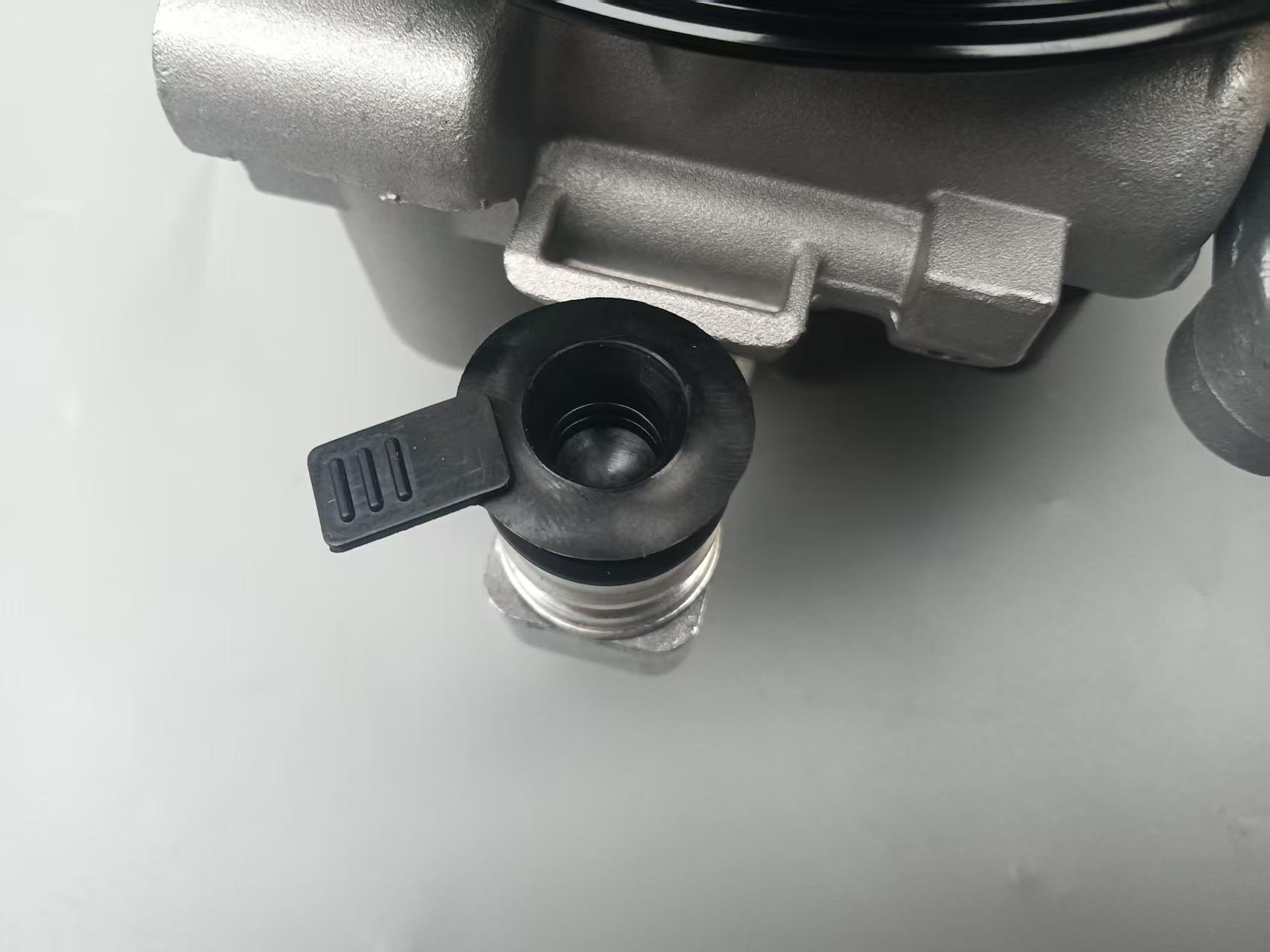 One stop sourcing Power steering pump 0054669501 for Benz