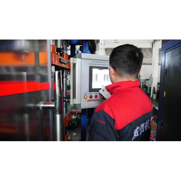 Full Automatic Plastic Vacuum Forming Machine for Car 3D Mats