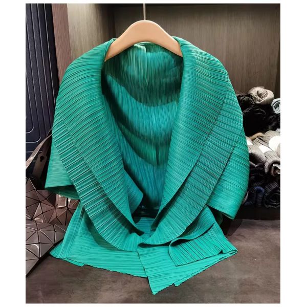 High-End Summer Jacket with Niche Design Pleated Top New Style Large Lapel Loose Casual Solid Color Irregular Dye Processed