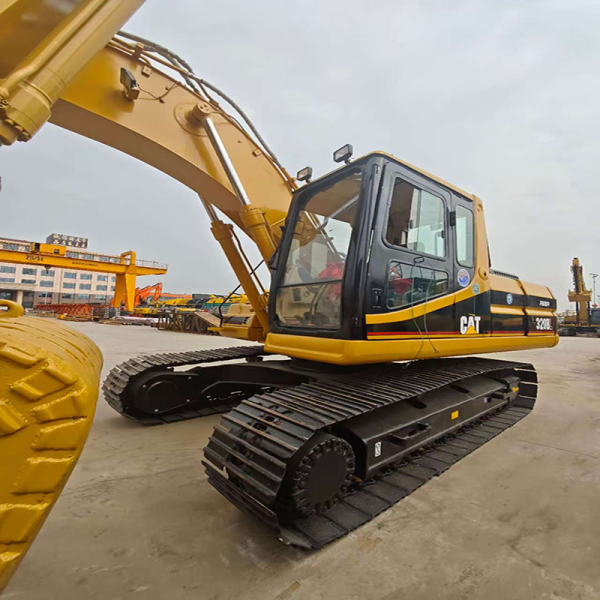 Original Japanese Used Cat 320BL Tracked Excavator Good Condition Low Working Time Wider Tracks Motor Used Excavator for Farm Sale