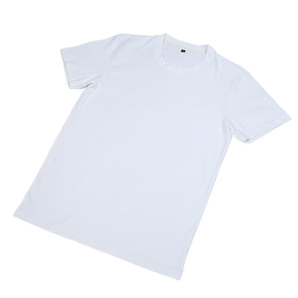 Men's casual T-shirt breathable waterproof, wrinkle-resistant and easy to clean.