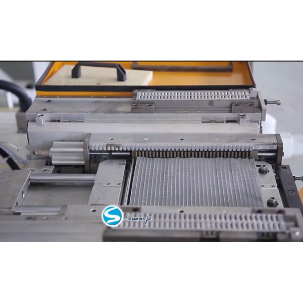 Adjustable 50Hz Radiator Core Builder Machine 1 Workstation Long Service Life