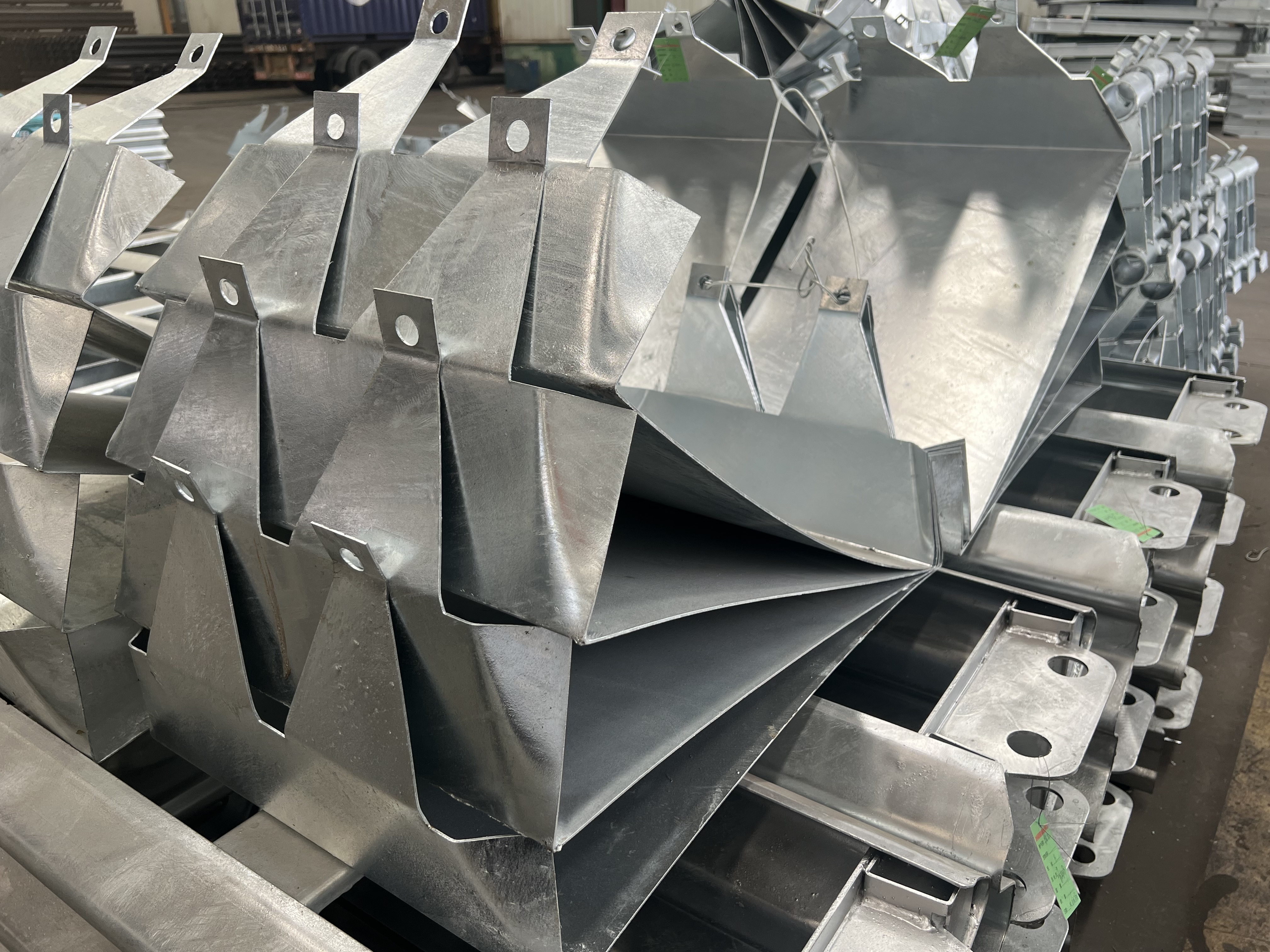 Hot Dip Galvanized Guardrail Terminal Highway Anti Collision Road Safety Terminal