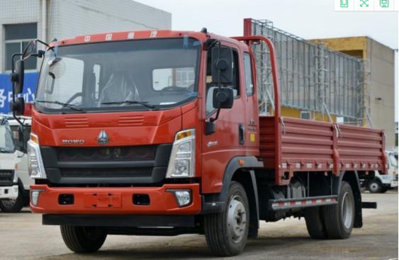Peso de carga usado do caminhão da carga de Sinotruck Howo dos caminhões de combustível 8-10 de 4×2 da movimentação toneladas de condução à direita do modo