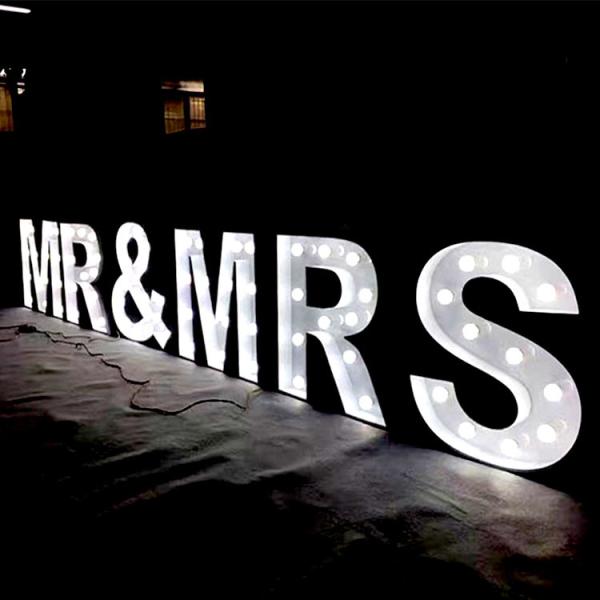 O metal do sinal da letra do famoso da decoração do casamento pintou o CE ROHS