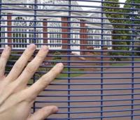 Barrière soudée de vente chaude Fencing Panel de grillage de la montée 358 de 12.7*76.2mm anti