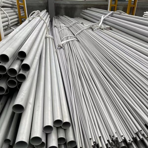 Бесшовные трубы и трубы из нержавеющей стали серии 300 и серии 400