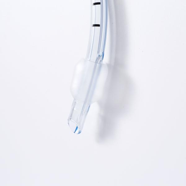 Tube endotrachéal jetable avec connecteur 15 mm, stérilisé à l'oxyde d'éthylène, pour une étanchéité parfaite chez l'adulte et l'enfant