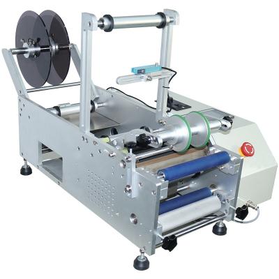 Máquina de rotulagem de adesivos de mesa semiautomática com impressora de código de data