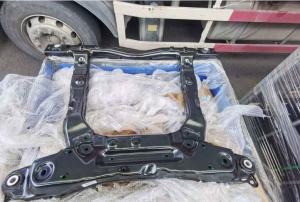 The black front subframe of steel-aluminum mixed structure of Geely Geometry A