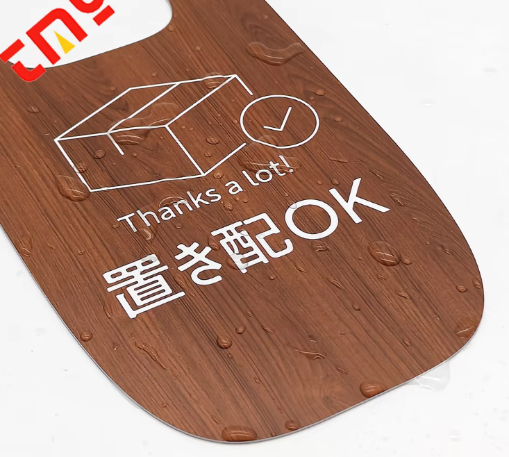 Custom Plastic Do Not Disturb PVC Hanging Tag Personalized Logo Waterproof Hotel Room Door Handle Sign Hotel Restrooms Signs