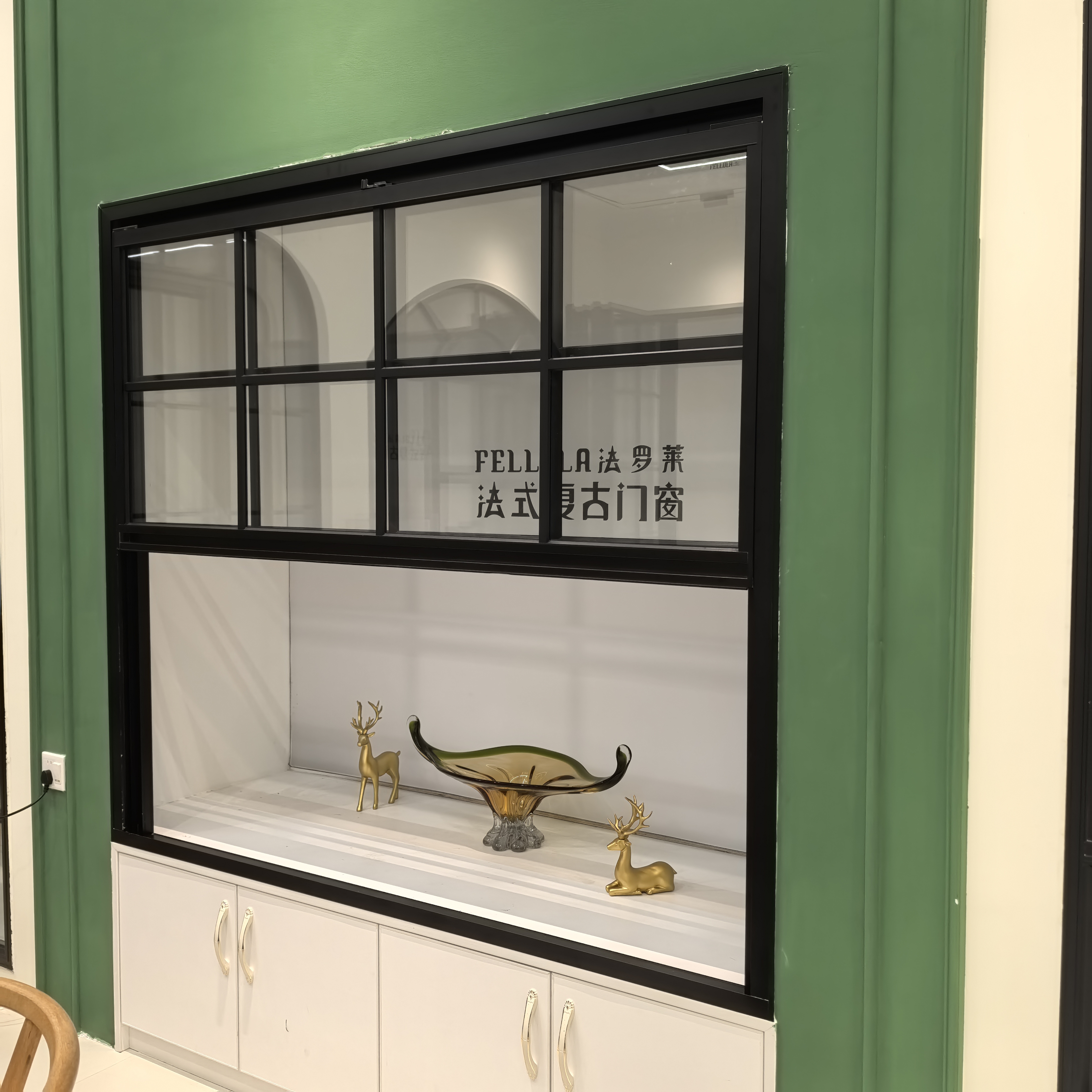 Aluminium Frame Room Sash Window , Partition Sash Window Moisture Resistance