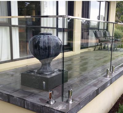 Trilhos de vidro Frameless de aço inoxidável modernos da balaustrada para interno e exterior