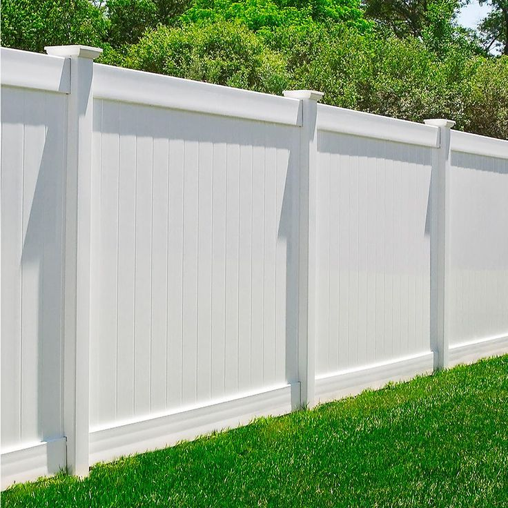 Easy to Assemble PVC Vinyl Privacy Fence With Trellis for Home Decoration Manufacturer Supplied Easy Installation