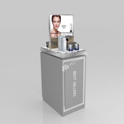 GDR11-ZD01-E Affichage au détail de produits cosmétiques avec bandes lumineuses LED et verre gris pour les magasins de détail