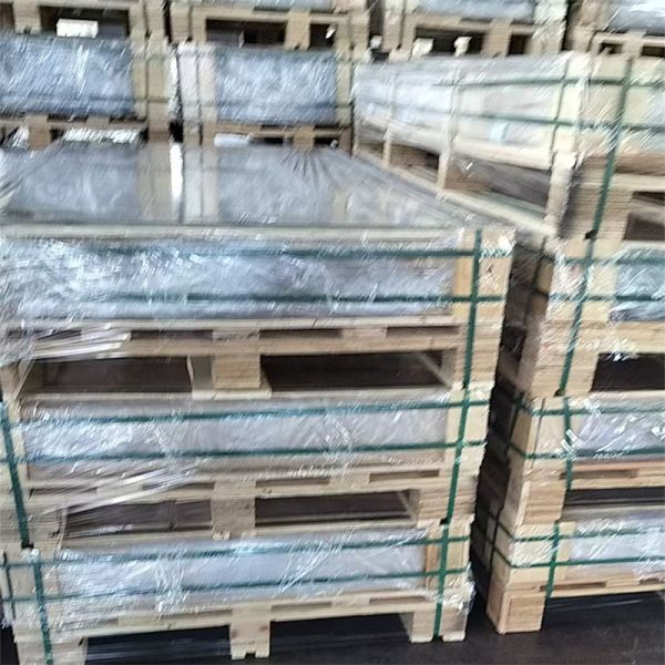 High Light Transmittance Solar Tempered Cover Glass for Solar Water Heater and Solar Colletors