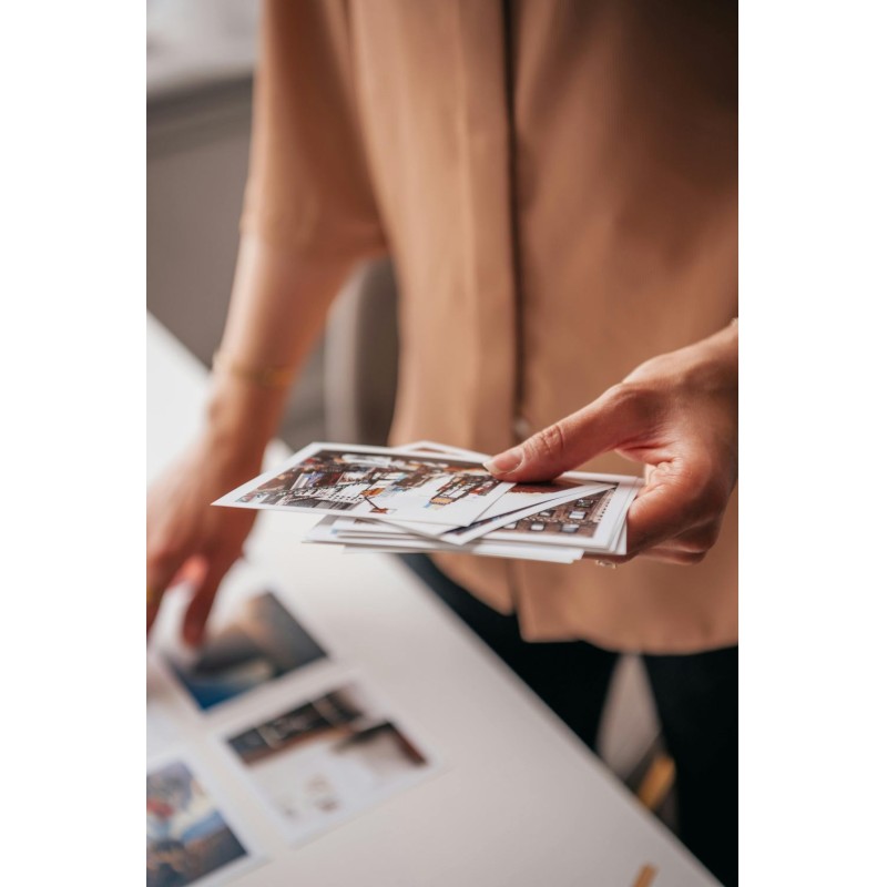 Smooth Surface Inkjet Glossy Sticker Paper 135g A4 A3 Customizable For Label Graphic