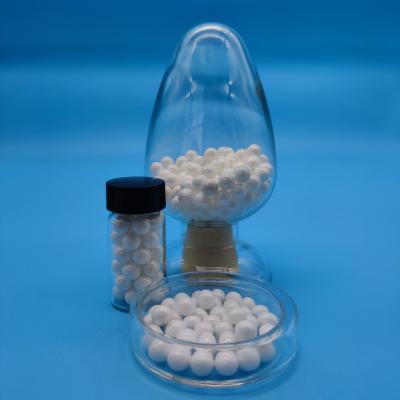 Abrasivo para explosão cerâmica com altas propriedades de resistência química