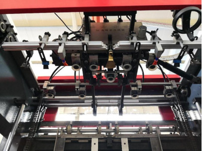 Heavy Pressure Automatic Hot Foil Stamping Machine With Max Delivery Pile Height 1400mm 38KW Total Power