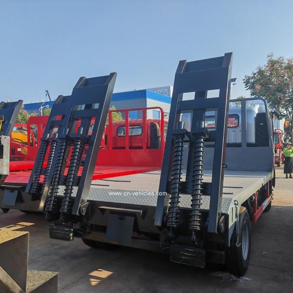 Sinotruk HOWO Flatbed Wrecker Truck 4X2 150hp-250hp For Flat Construction Machinery