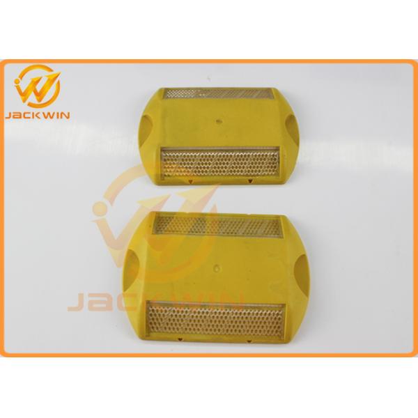 Plastic 3M Road Stud Pavement Marker ABS / PMMA 20T Weight Capacity