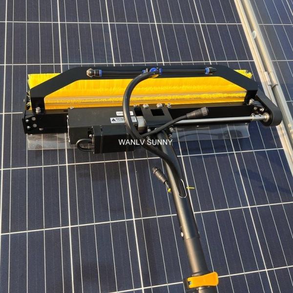 Rolling Brush Head and Carbon Fiber Rod for Solar Panel Cleaning in Building Industry