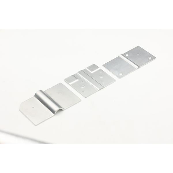 Matériel pour le polissage des plaques en aluminium, matériel pour les rangées