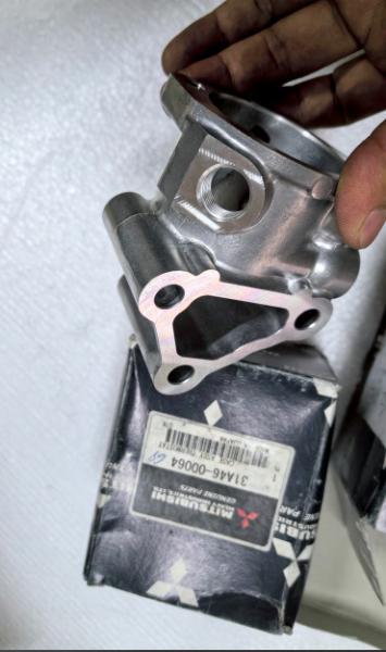 Silver Mitsubishi Heavy Industries Spare Parts With Superior Durability 31A46-00064 S3L2 Case Assy, Thermostat
